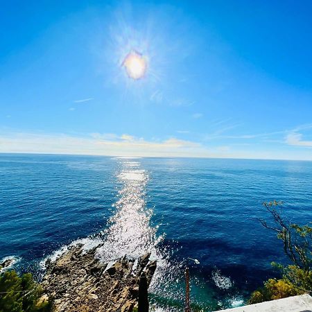 Suite Sunset 18 - Fronte Mare サンレモ エクステリア 写真