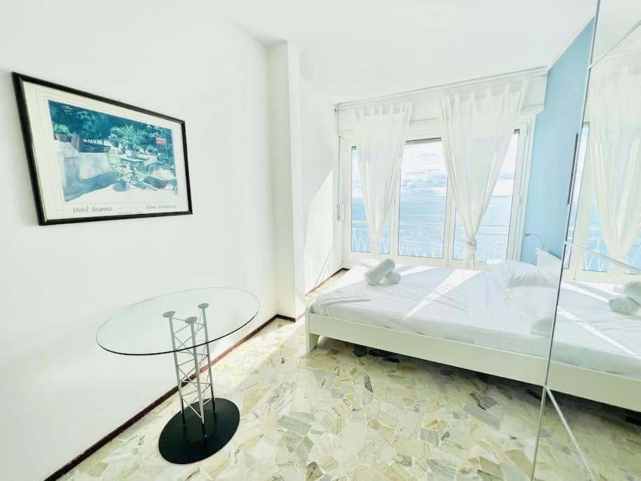 Suite Sunset 18 - Fronte Mare サンレモ エクステリア 写真