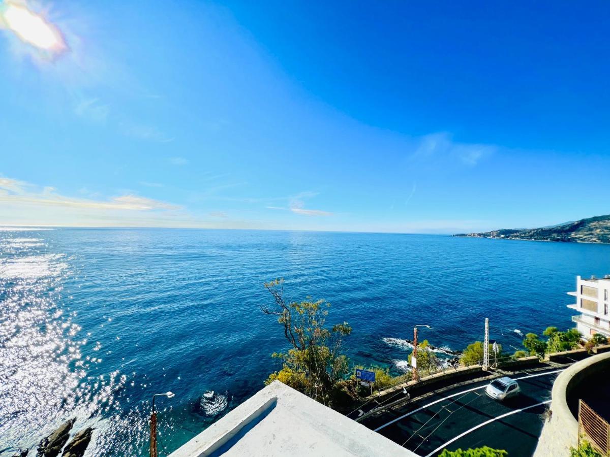 Suite Sunset 18 - Fronte Mare サンレモ エクステリア 写真