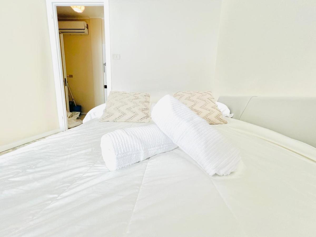 Suite Sunset 18 - Fronte Mare サンレモ エクステリア 写真
